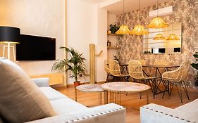 Stylish Apartment In The Heart Of Malaga With Pool